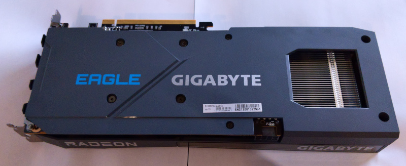 Gigabyte Radeon RX 6600 XT EAGLE 8G back